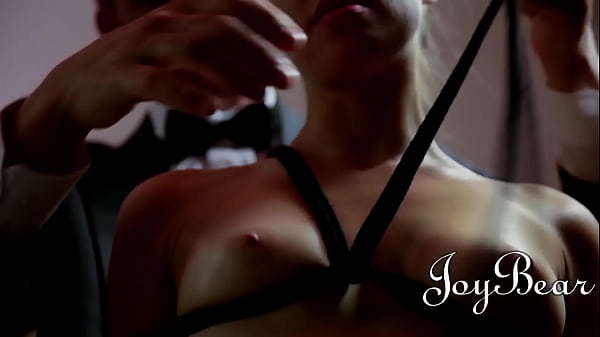 joybear erotic photo shoot